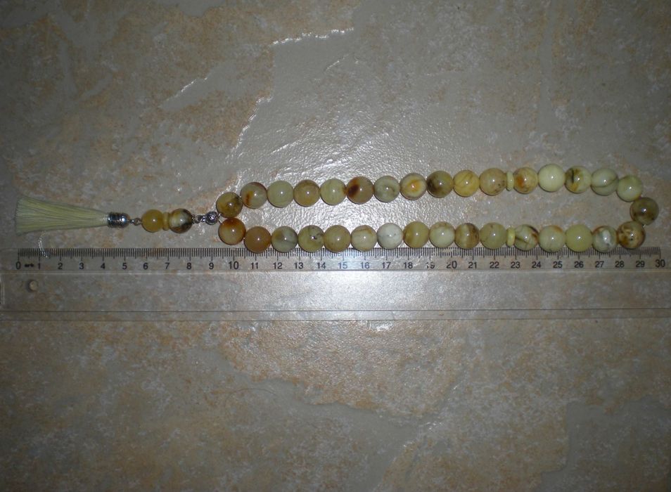 Кехлибарена броеница от балтийски кехлибар