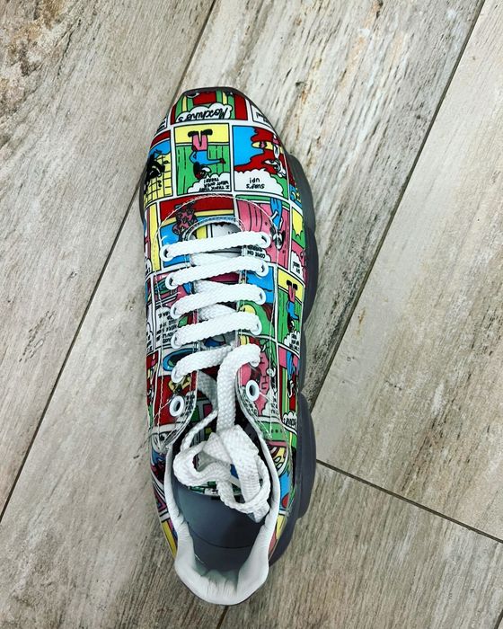 Moschıno Уникални и Екстравагантни