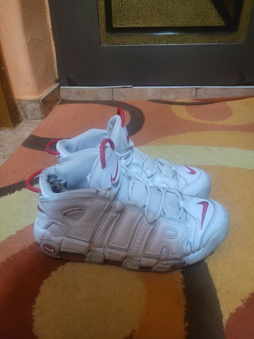 Vand Nike Uptempo albi marime
