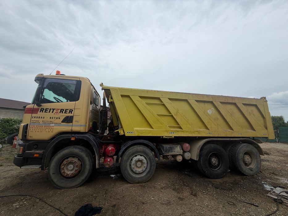 Basculă 8x4, SCANIA