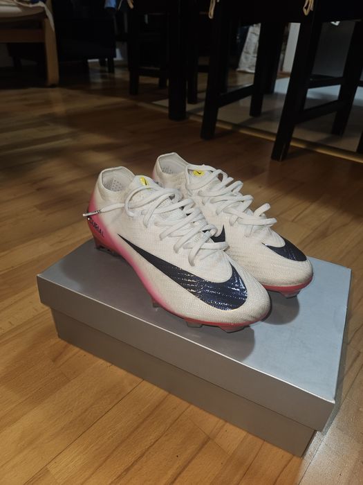 Ghete de fotbal Nike Mercurial Vapor 16