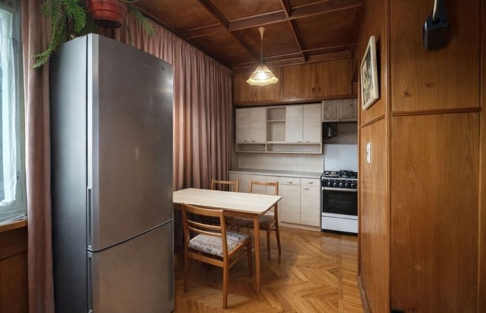 Чиланзар Ц — 2/3 комн, 57м², не торец, кирпич