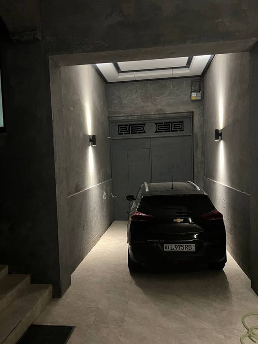 Продаётся новый дом 225кв семь комнат участок 3.2 сот