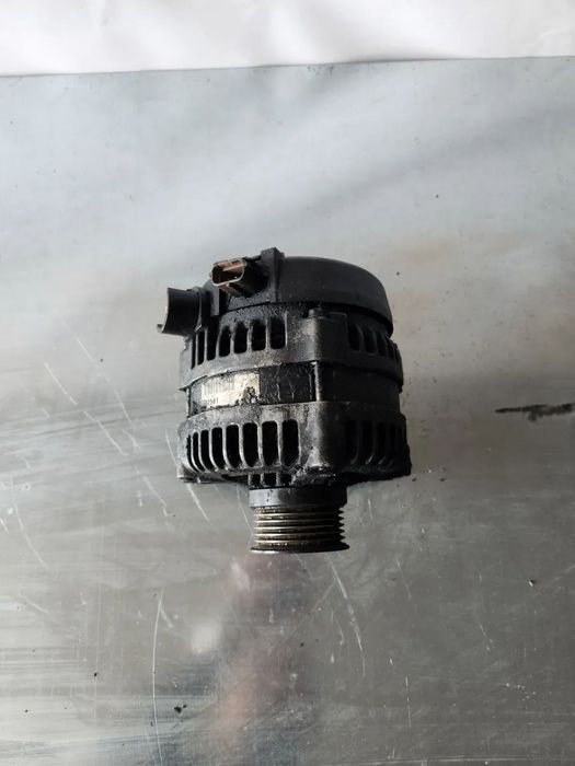 Alternator Ford Focus 2 Fiesta Citroen C3 C4 Picasso Xsara Peugeot 307 407 Etc. 1.6 Hdi Tdci Motor