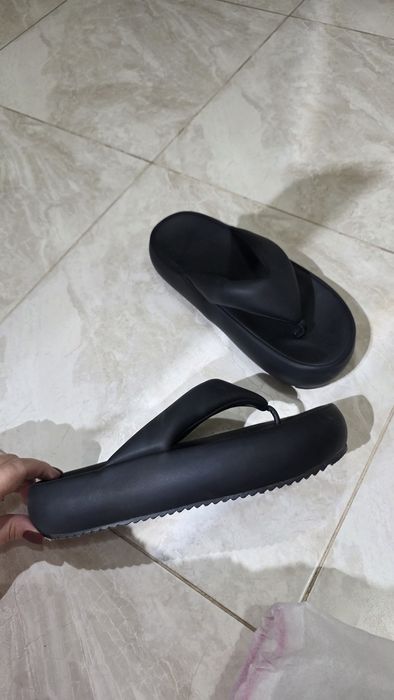 Сланцы шлепки тапочки чёрные