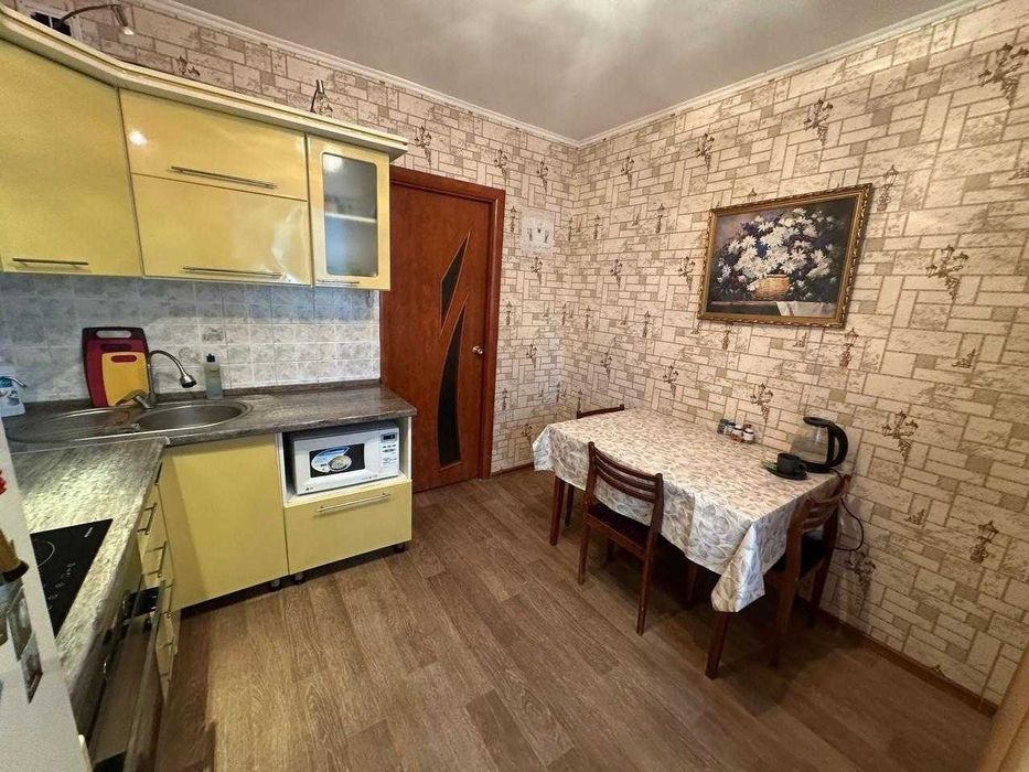 Продам 2-ком квартира РН Центр