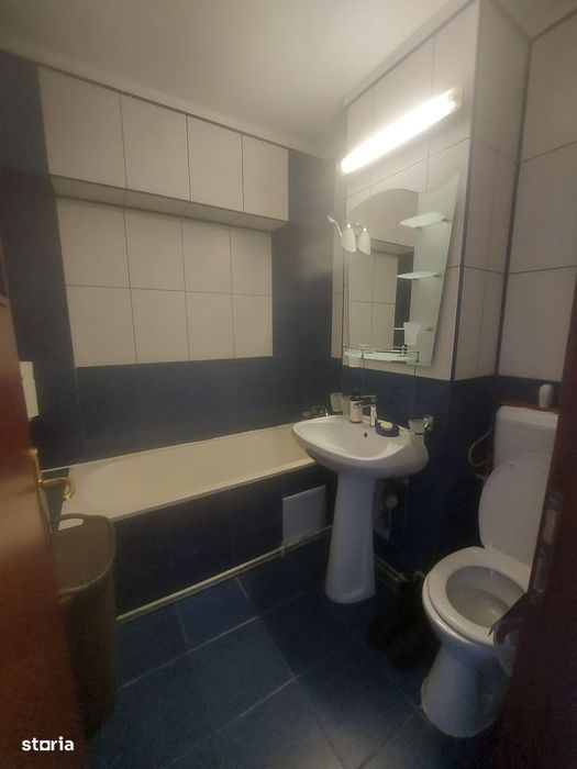 Inchiriere apartament 3 camere, zona Calea Bucuresti - Targoviste