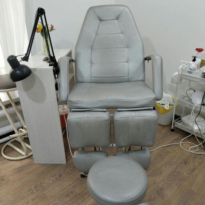 Продам педикюрное кресло