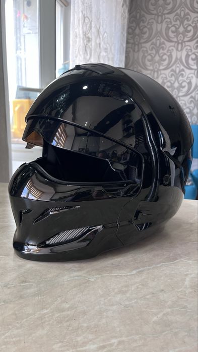 Продам шлем на мото