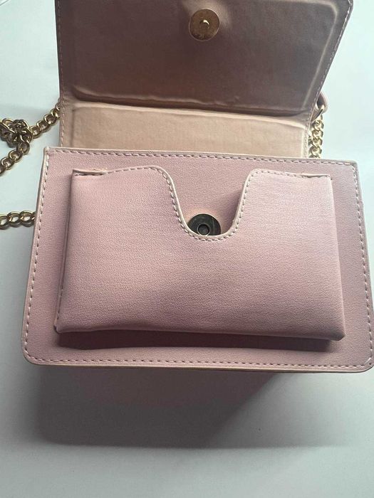 Pinko Love Bag- розова чанта с верижка