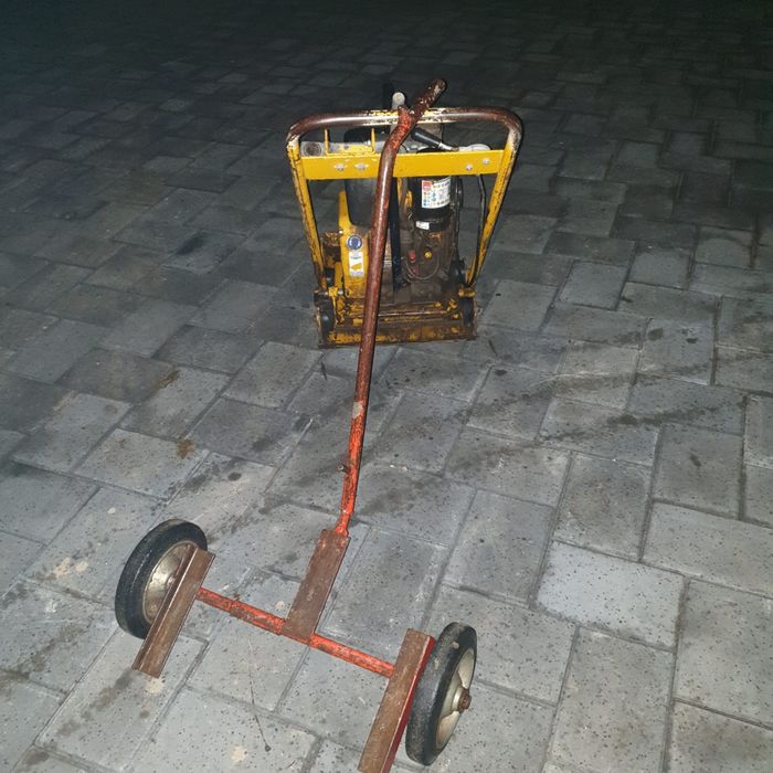 placa compactoare pentru pavele