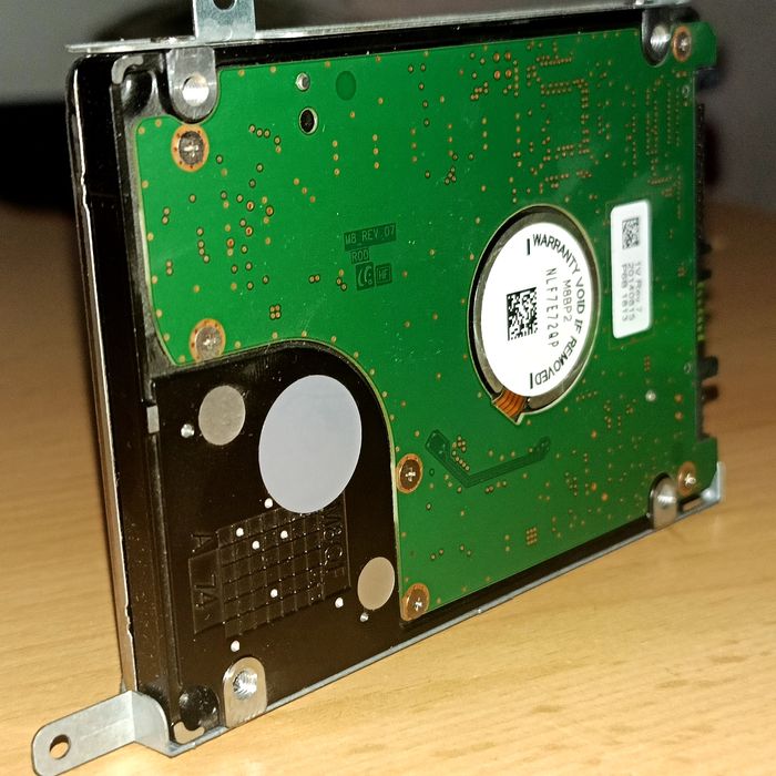 Жоский диск на ноутбук 1000 гб