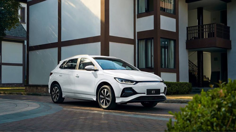 Машина BYD E2 в Аренду под такси!