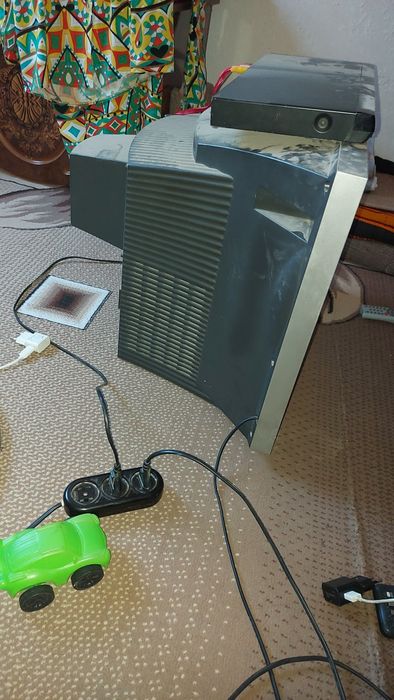Televizor LG 200.000 som