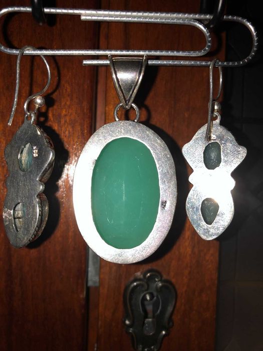 Set cercei și pandantiv din argint cu calcedonia verde, India