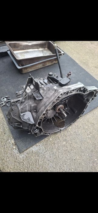 Cutie viteze manuala 6 trepte Renault trafic 1.9  dci  Opel vivaro