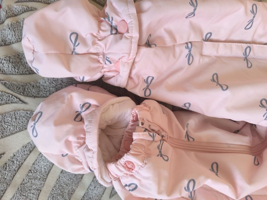 Продам комбинезон для девочки весна-осень