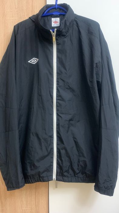 Продам спортивную одежду