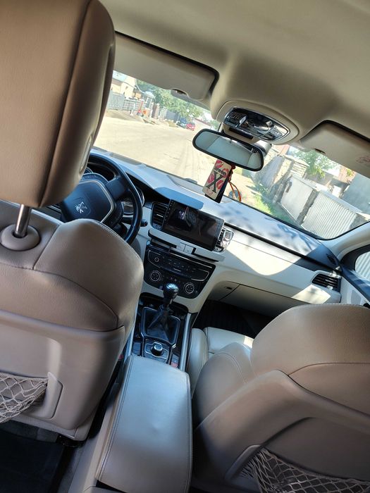 Vând Peugeot 508