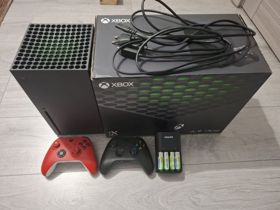 Vând consolă XBOX Series X