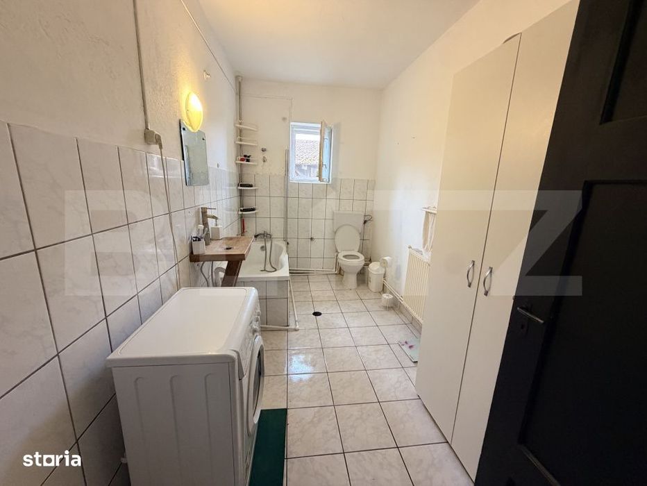 Proprietate cu doua case, 145 mp, anexe si teren 1.300 mp, Paclisa -Al