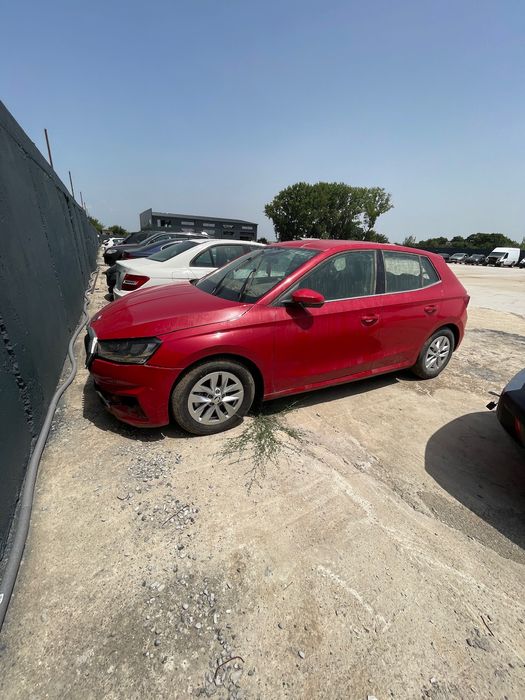 Dezmembrez Skoda Fabia 2021 Benzina 999cm cod DLA