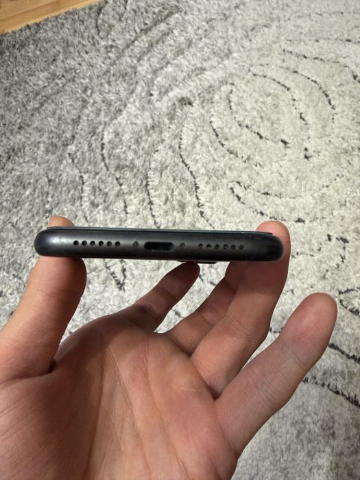 Iphone 11 64 gb, черный