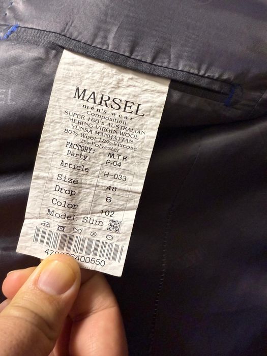 Продам костюм тройка