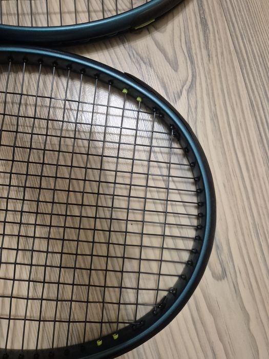 2 бр. Тенис ракети Wilson blade V9