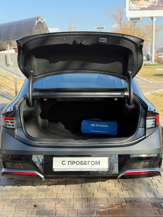 Hyundai Sonata Luxe 2025