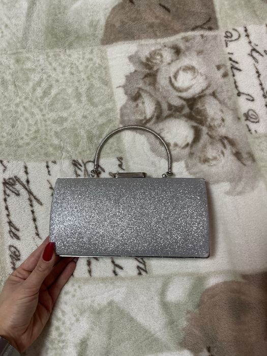 Елегантна дамска чанта