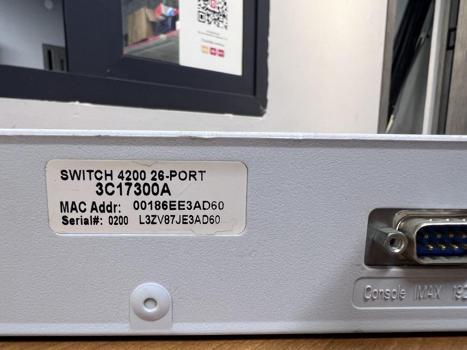 Коммутатор 26 портовый хаб