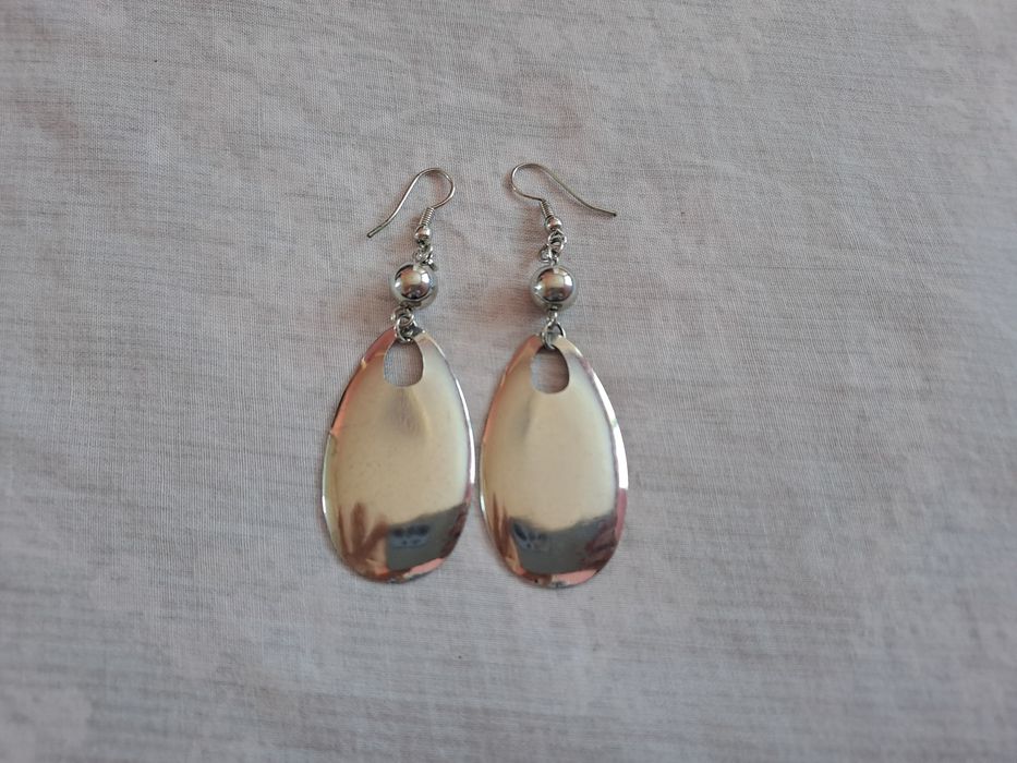 Обеци по 1 лв за брой