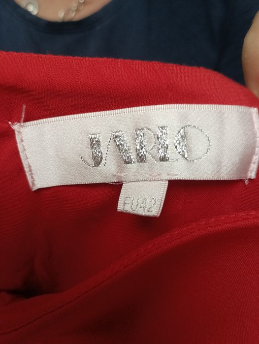 Елегантна дамска рокля