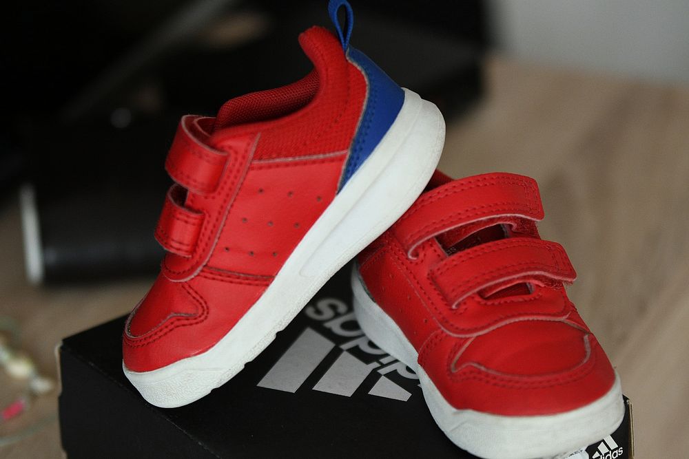 Детски маратонки Adidas. Естествена кожа