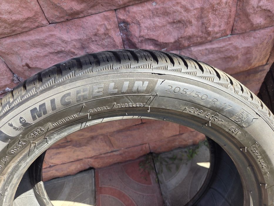 ANVELOPE MICHELIN ALPIN 7 205/50/R17
✔️ DOT 2524
✔️ Rulate doar aproximativ 5000 km