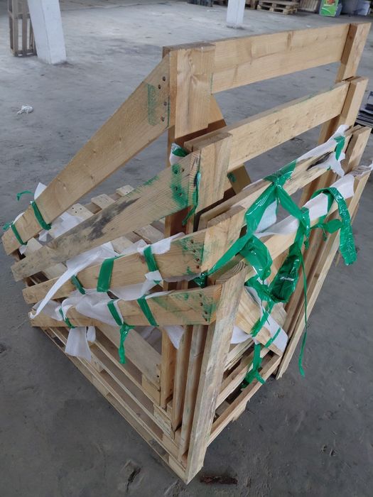 Vând paleti diferite mărimi.