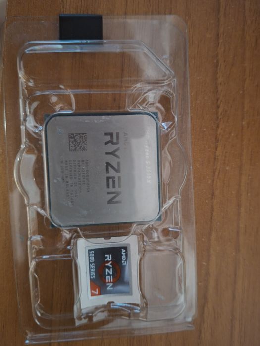 Vând procesor ryzen 5 3500x