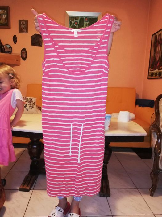 Дрехи за бременни и кърмене