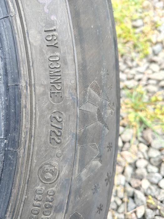 Зимни гуми  215/65  R16