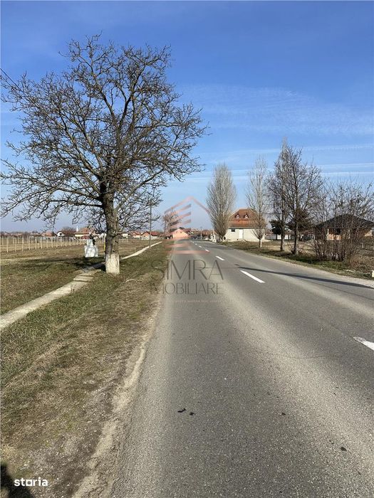 Teren intravilan Girisu De Cris