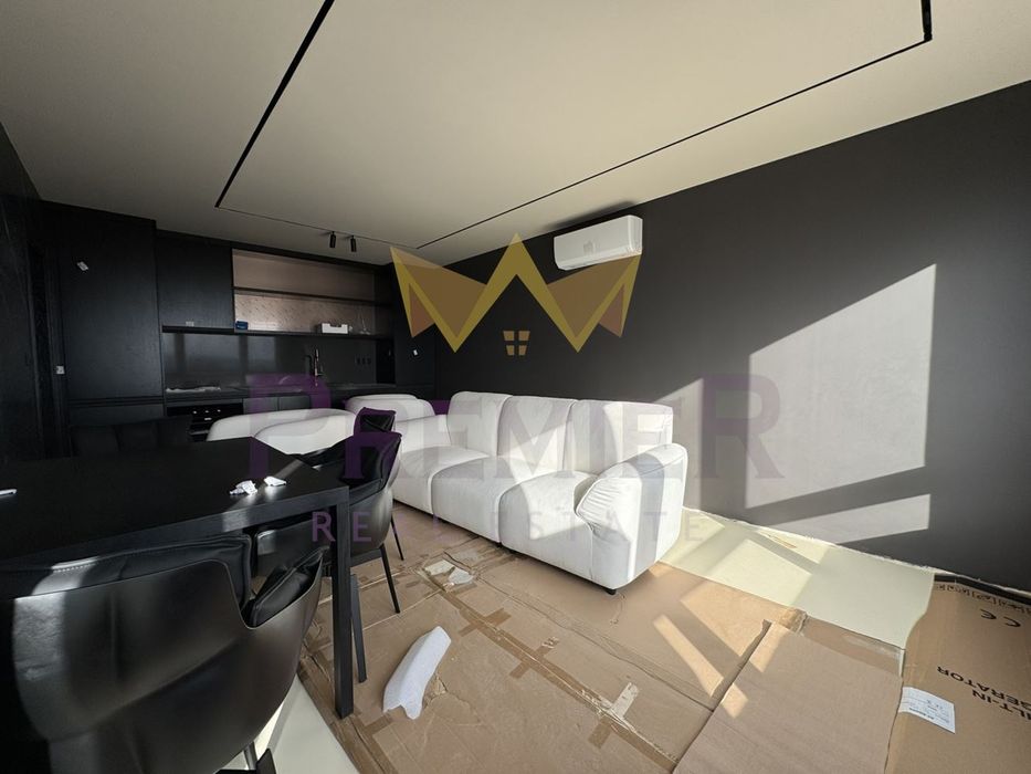 Продава се Тристаен апартамент в Варна, Център - 106 кв.м за 1683 €/кв.м - Снимка #1