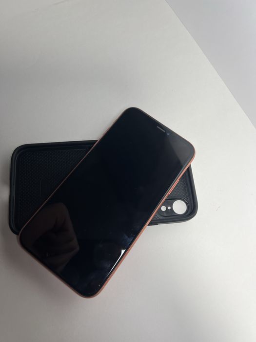 Продам айфон xr