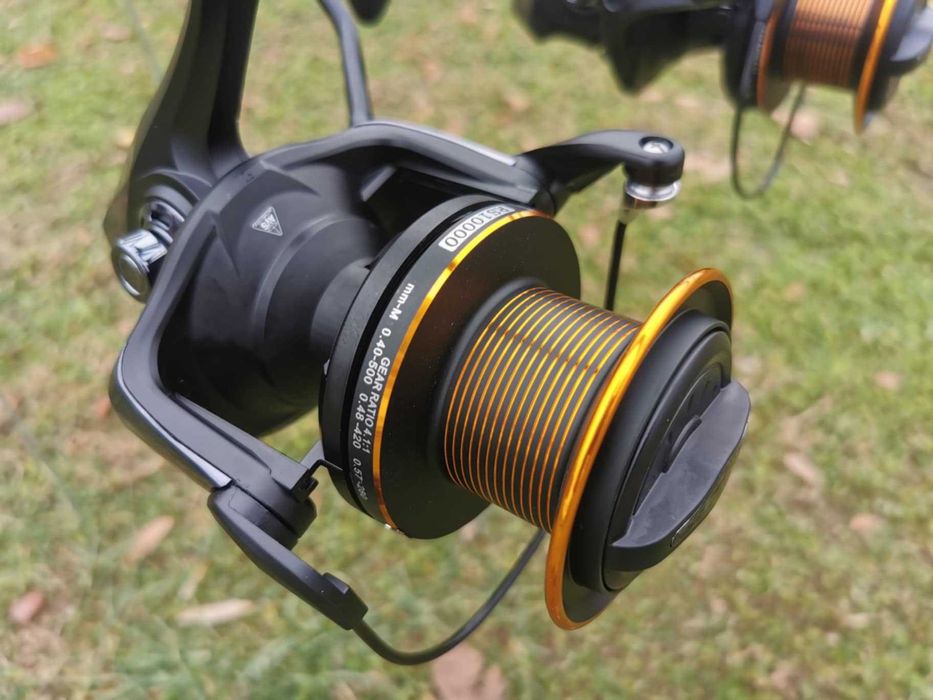 Висок клас шарански комплект. Три въдици 3.60мт и три макари 11 лагера