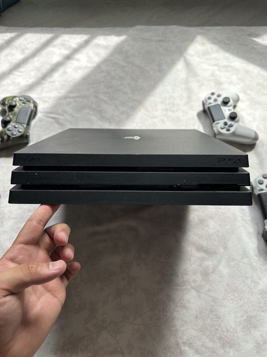Playstation 4 pro 1 tb