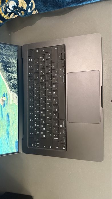MacBook pro 14” M5/16GB RAM/1TB SSD