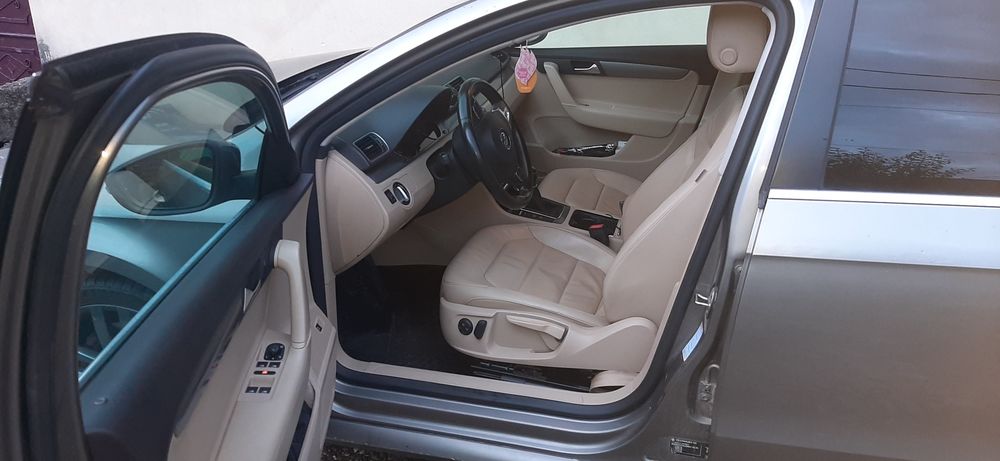 Vând wv passat b7, model 2013, motor2000,culoare Maro, interior piele Crem, cutie manuala 6 Trepte, 300000Km reali, unic Proprietar