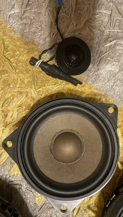 Difuzoare  auto hi fi