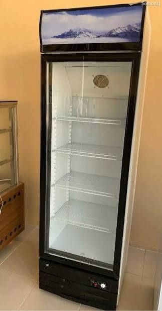 Холодильник для магазина
