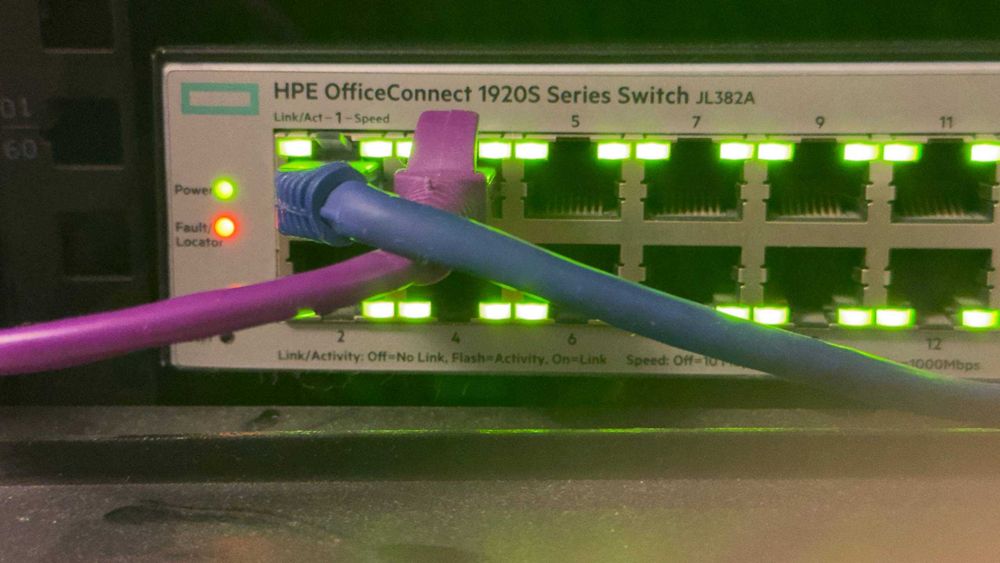 Коммутатор управляемый HPE 1920S 48G 4SFP Switch JL382A
